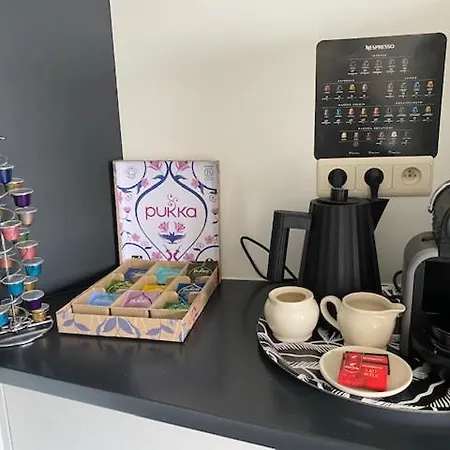 Zen Retreat Met Jacuzzi Alojamento de Acomodação e Pequeno-almoço