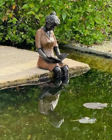 Zen Retreat Met Jacuzzi
