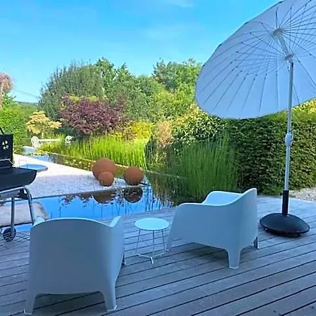 Zen Retreat Met Jacuzzi Bed and Breakfast